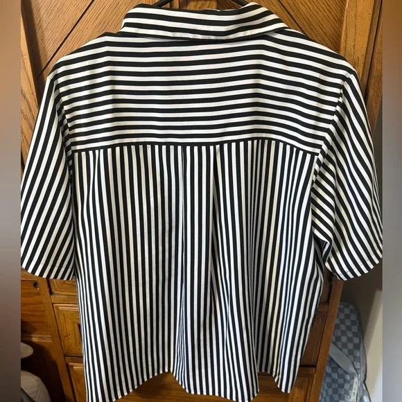 Yves St. Clair Black and White Striped Casual Shirt - Picture 3 of 3